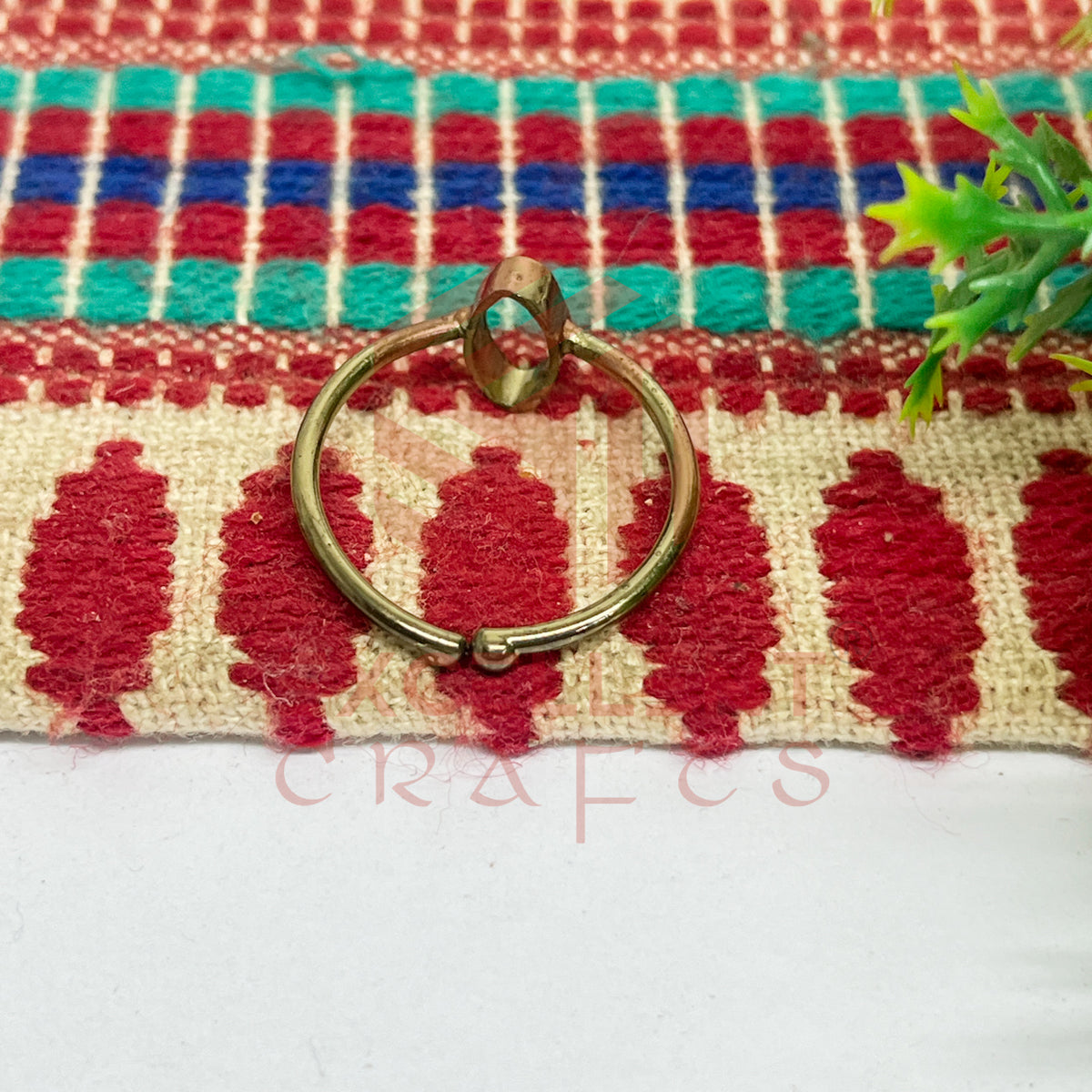 4x9mm Eye Shape Brass Finger Ring