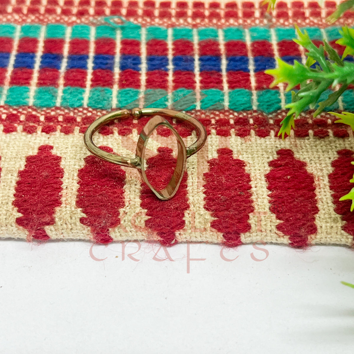 8x15mm Eye Shape Brass Finger Ring