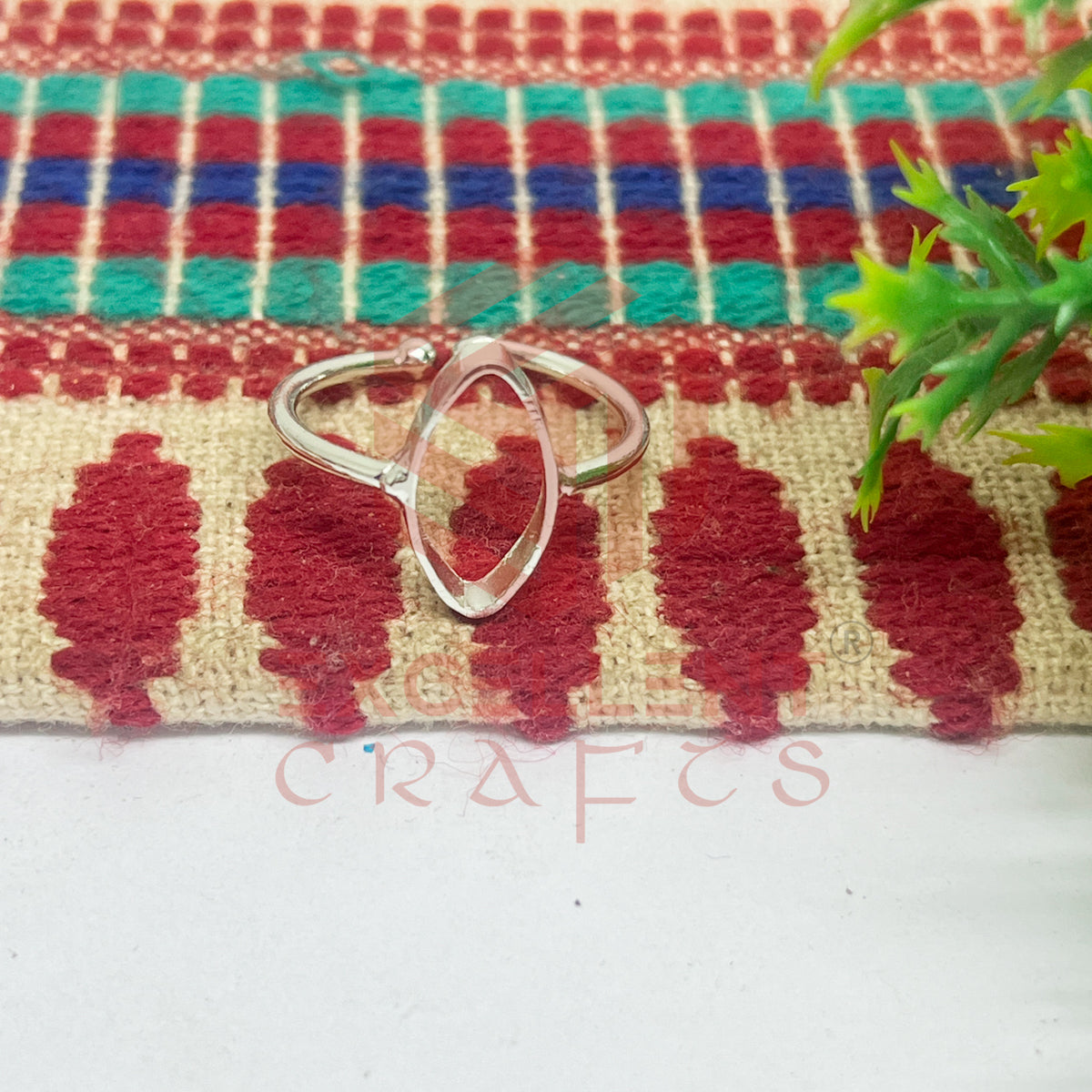 8x15mm Eye Shape Brass Finger Ring