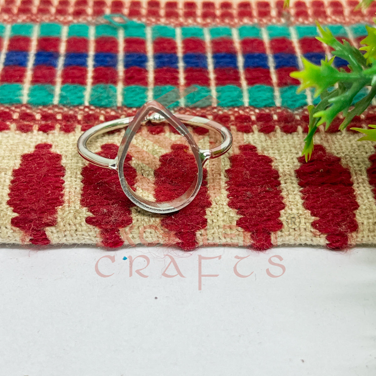 10x15mm Teardrop Brass Finger Ring