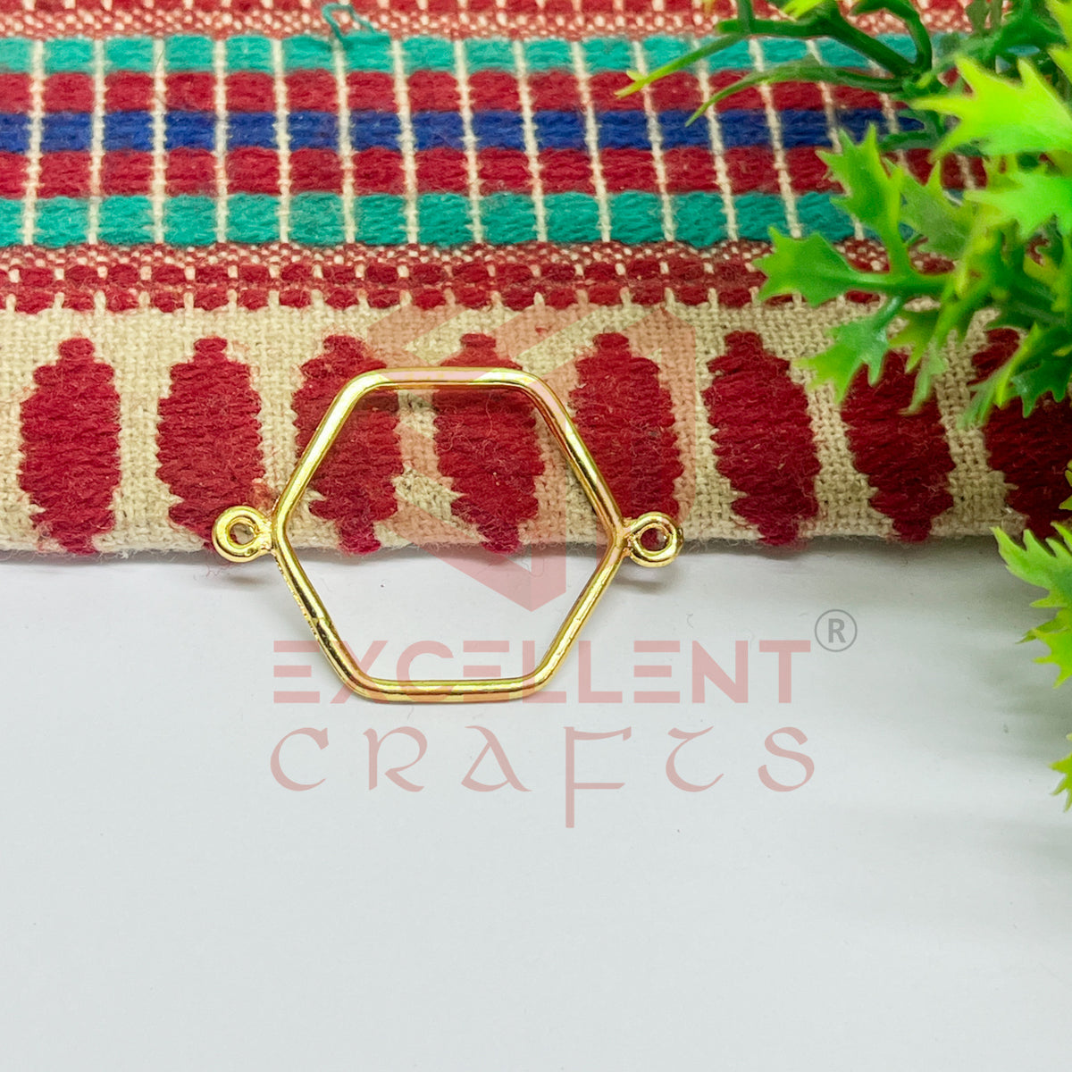 Thin connector medium Hexagon Pointed