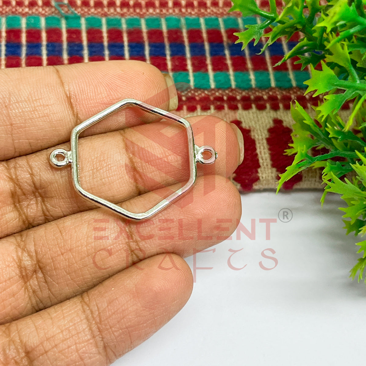 Thin connector medium Hexagon Wide