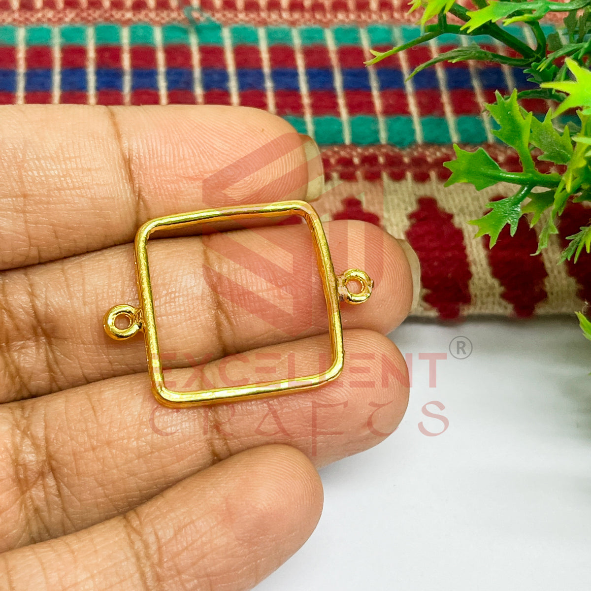 Thin connector medium Square