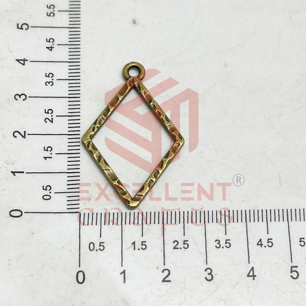 Diamond Shape Geometric Texture Pendant Bezel