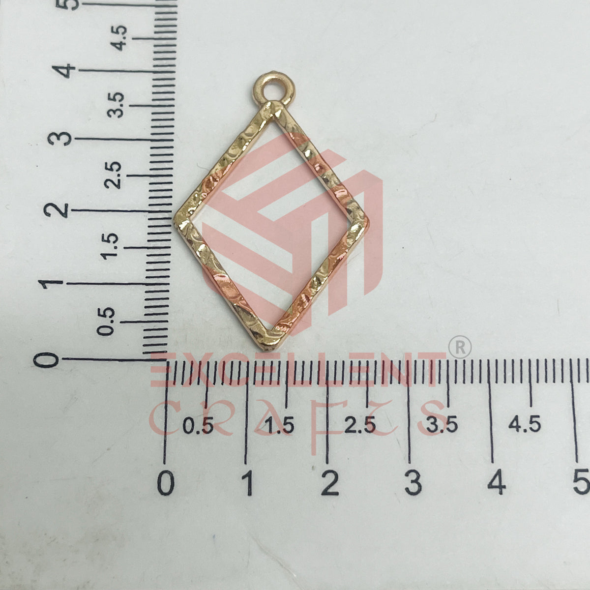 Diamond Shape Geometric Texture Pendant Bezel