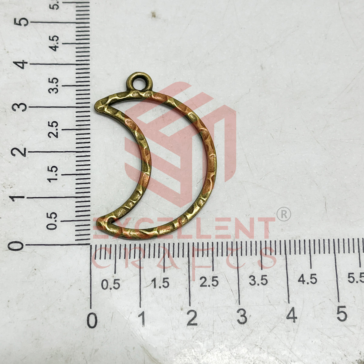 Half Moon Shape Geometric Texture Pendant Bezel