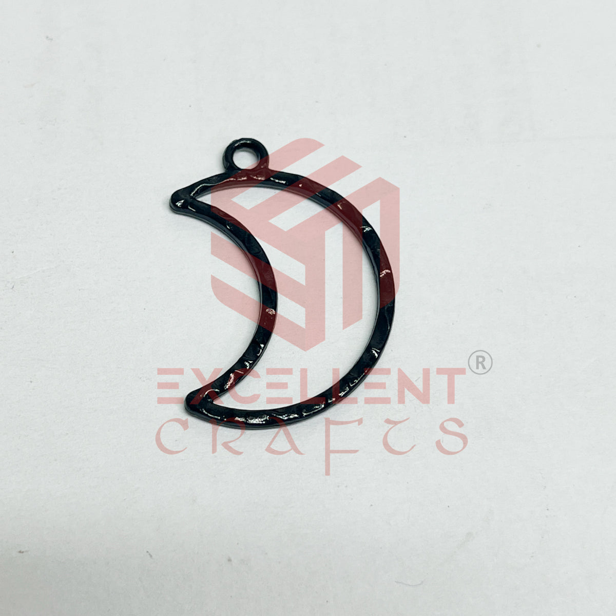 Half Moon Shape Geometric Texture Pendant Bezel