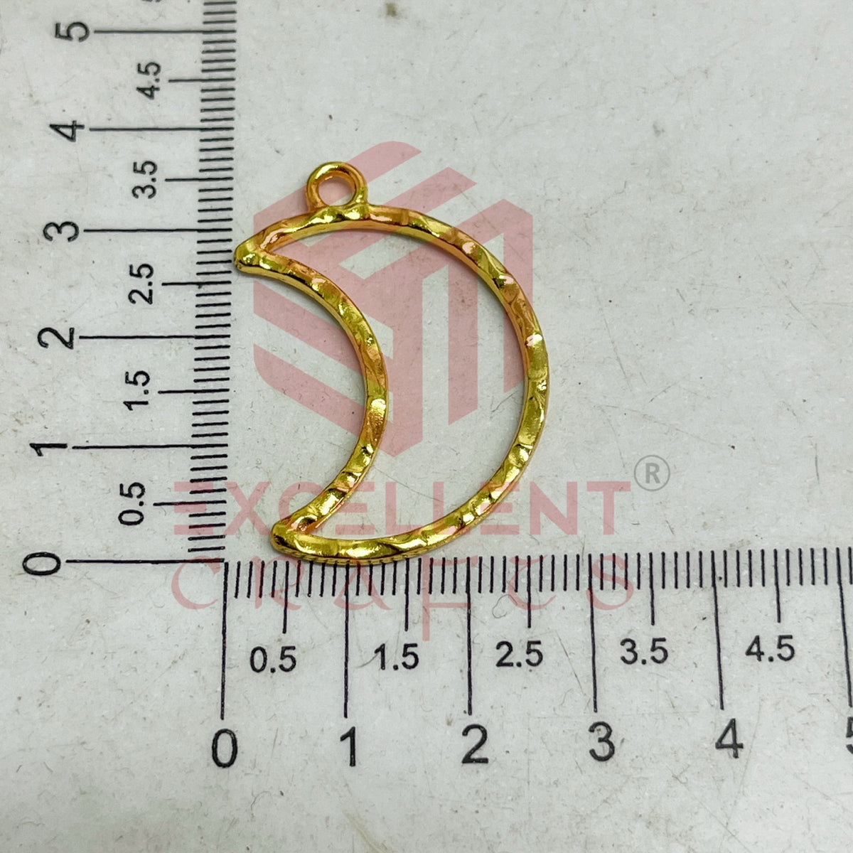 Half Moon Shape Geometric Texture Pendant Bezel
