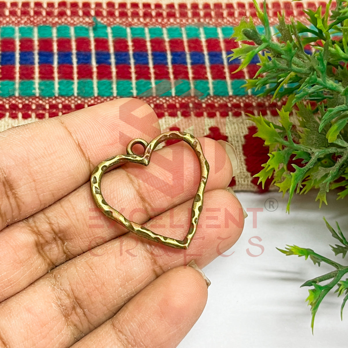 Heart Shape Geometric Texture Pendant Bezel