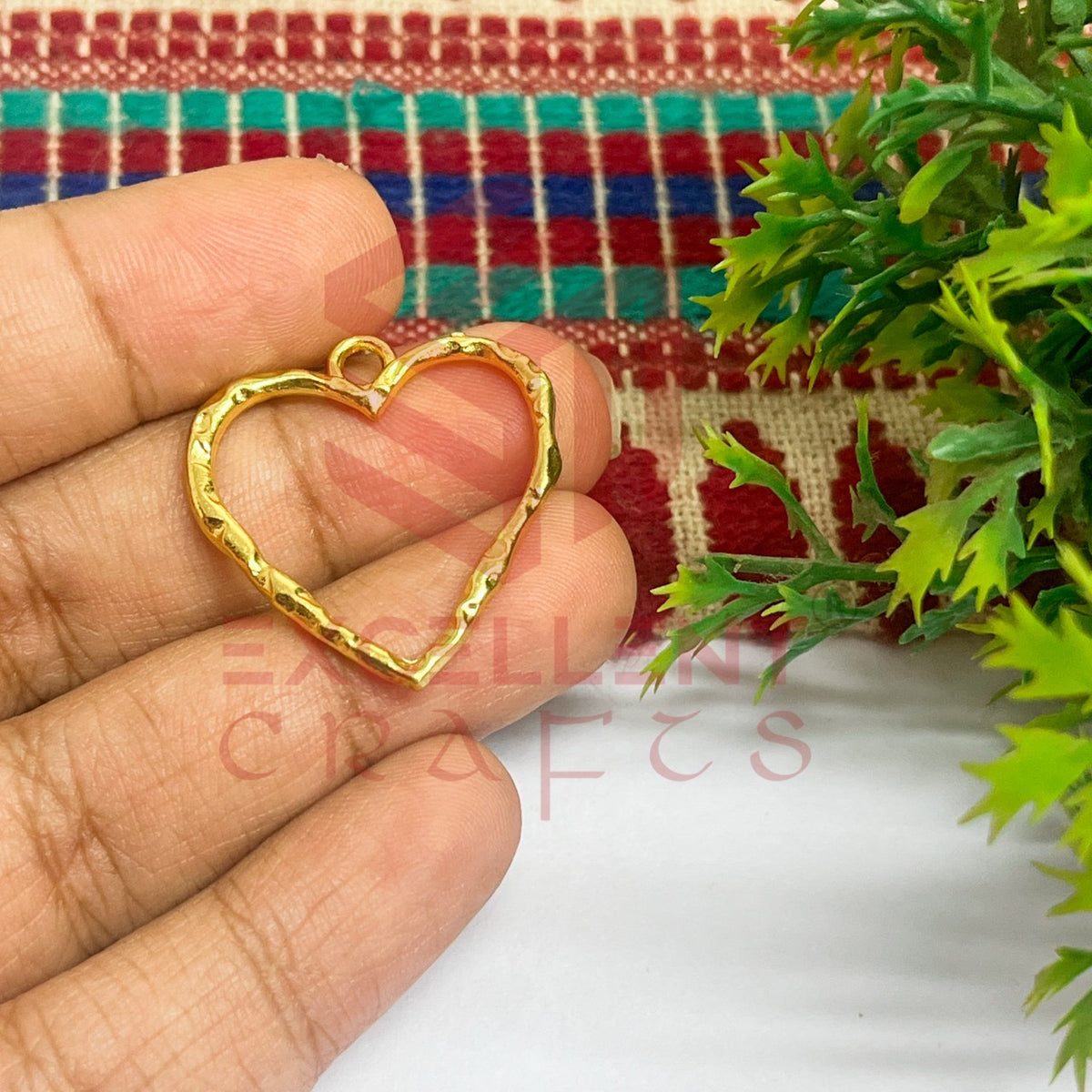Heart Shape Geometric Texture Pendant Bezel