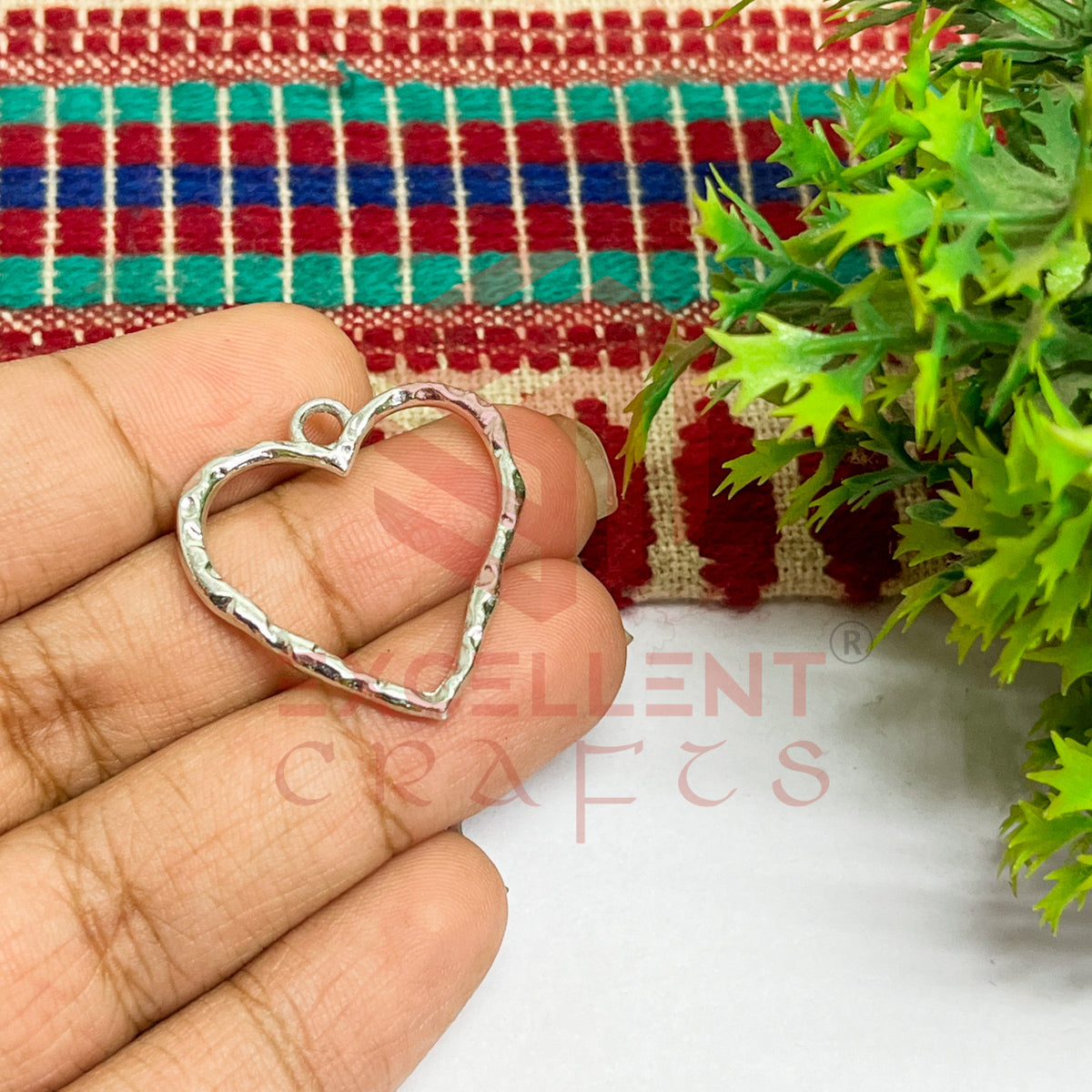 Heart Shape Geometric Texture Pendant Bezel