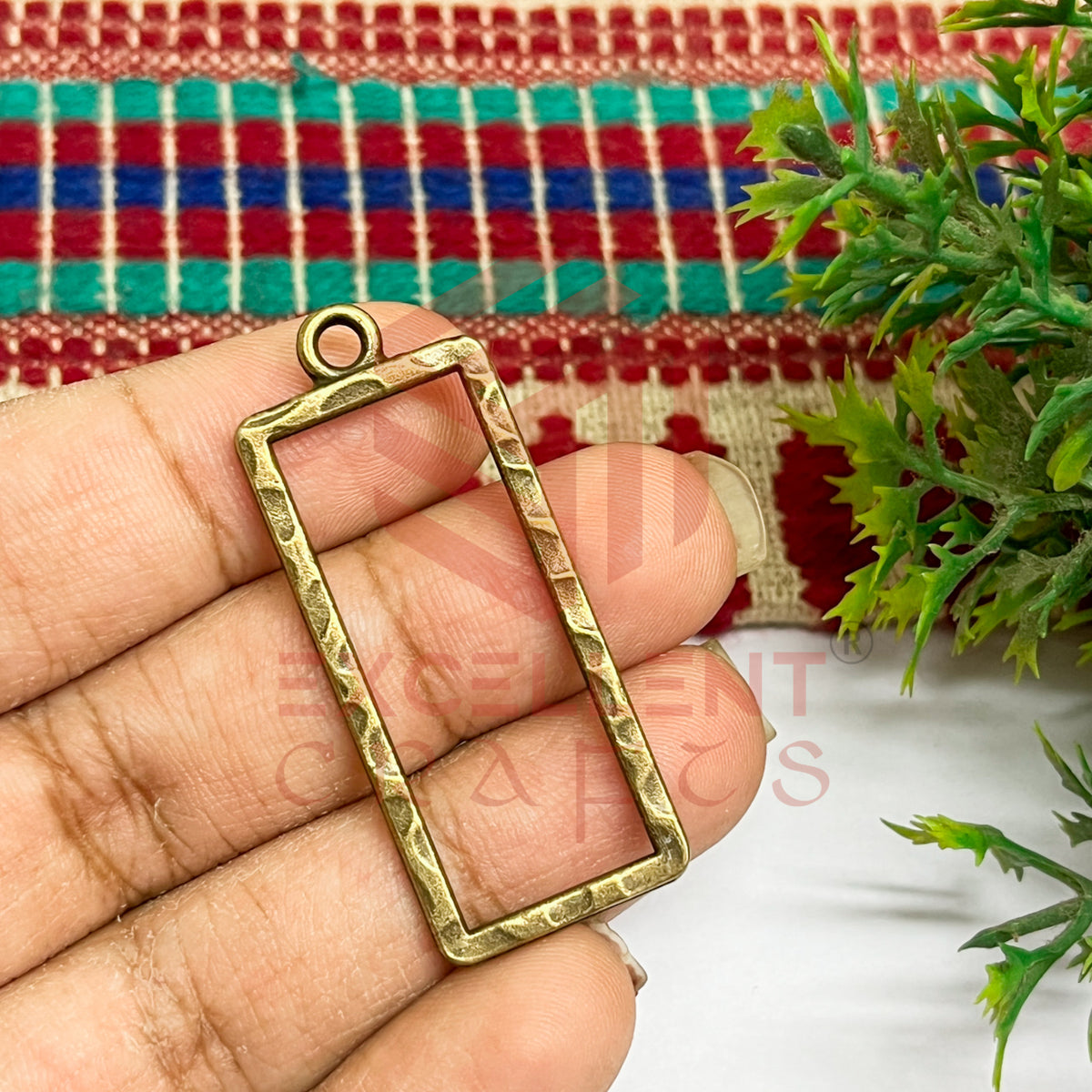 Long Rectangle Shape Geometric Texture Pendant Bezel