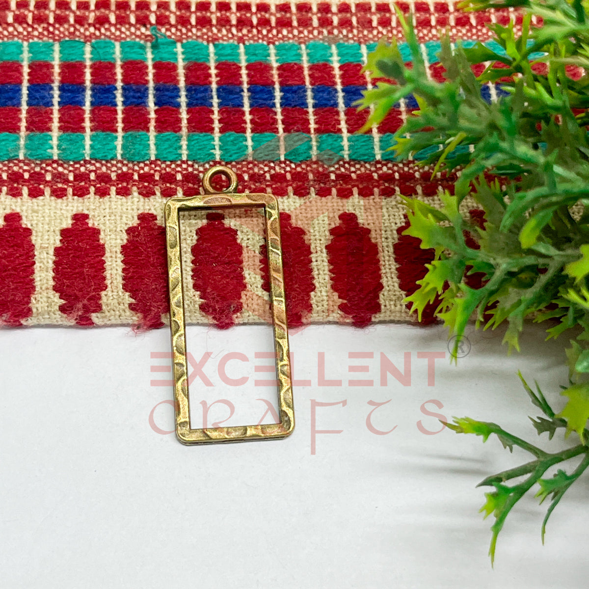 Long Rectangle Shape Geometric Texture Pendant Bezel