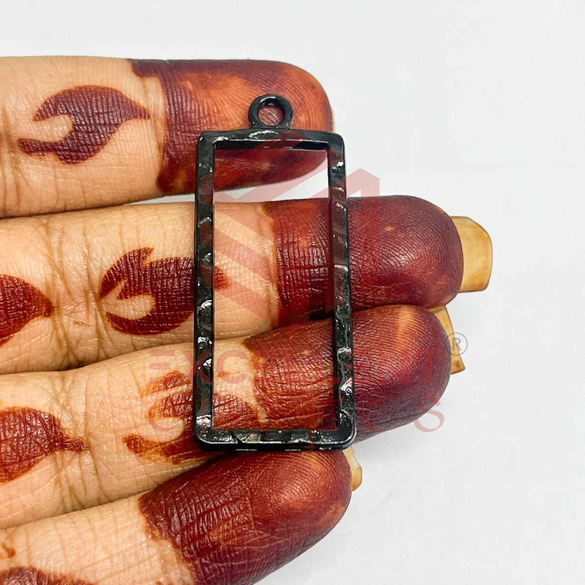 Long Rectangle Shape Geometric Texture Pendant Bezel