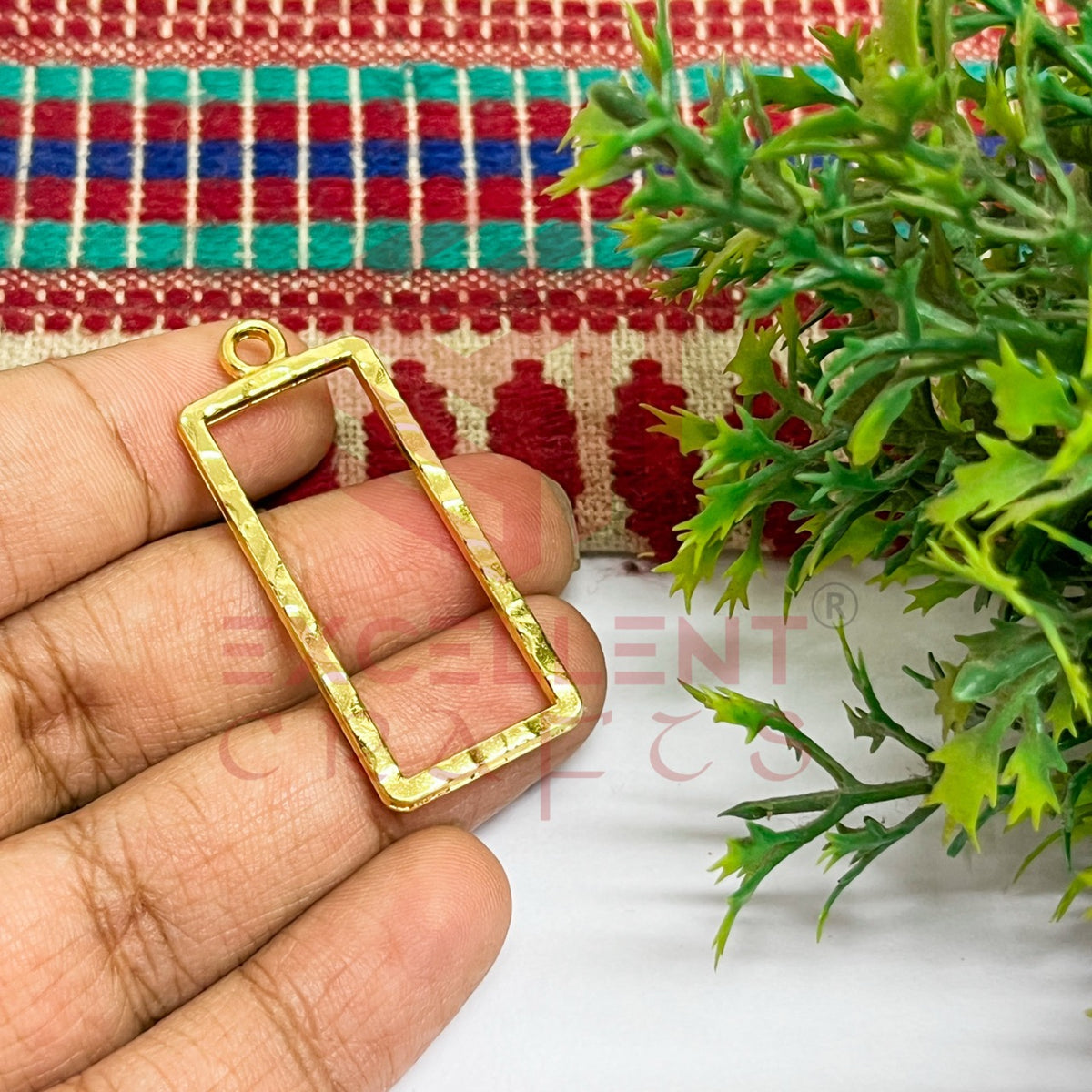 Long Rectangle Shape Geometric Texture Pendant Bezel