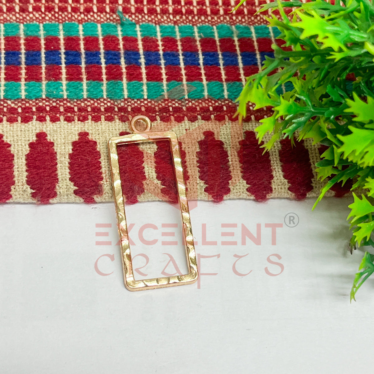 Long Rectangle Shape Geometric Texture Pendant Bezel