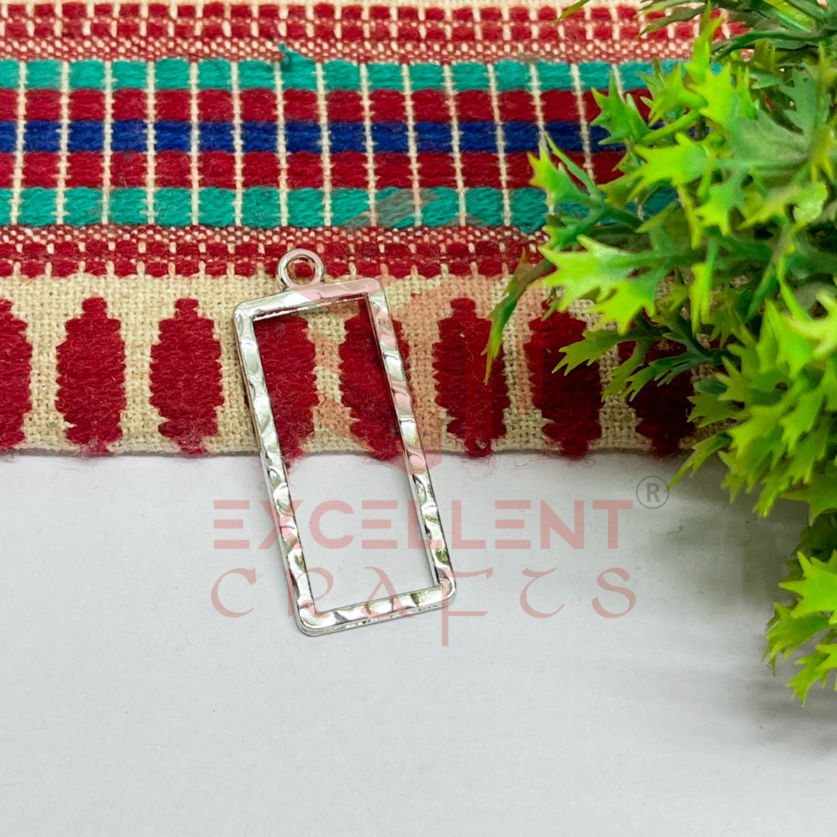Long Rectangle Shape Geometric Texture Pendant Bezel