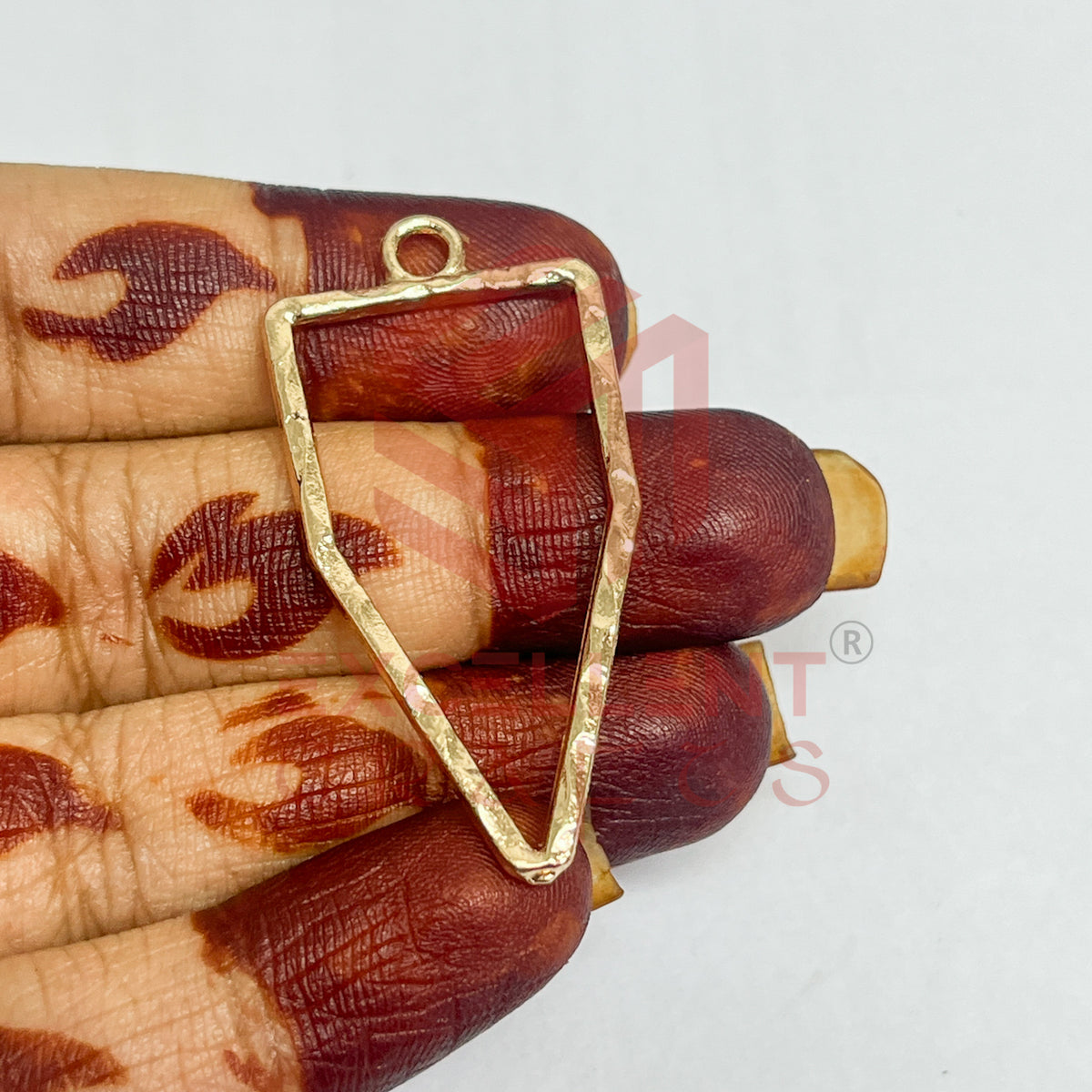 Pentagon Shape Geometric Texture Pendant Bezel
