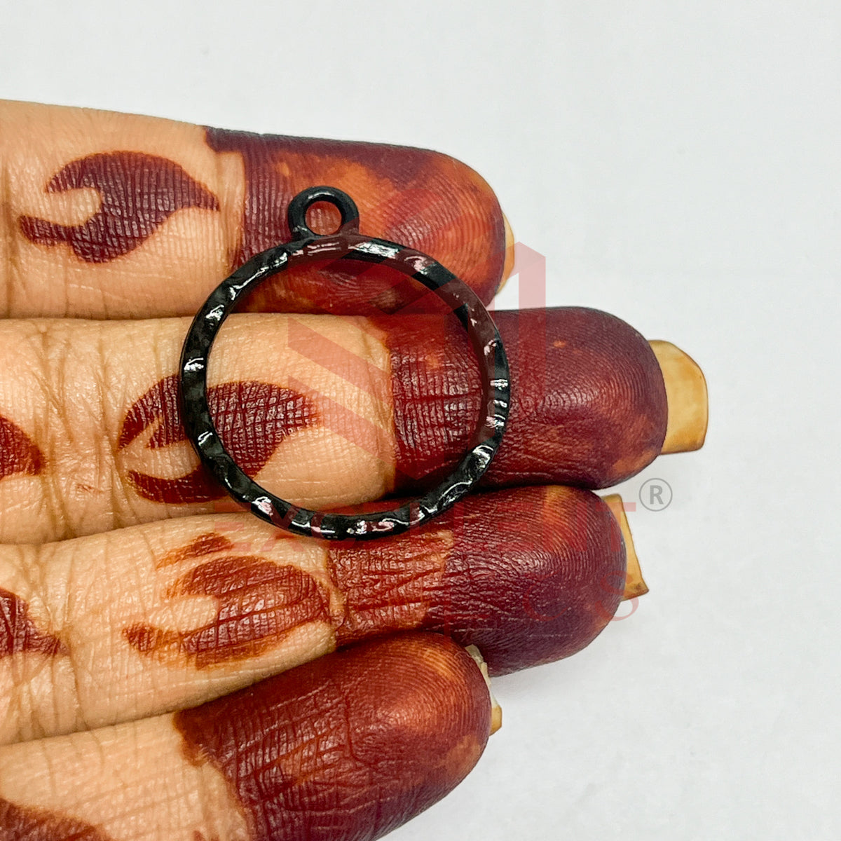 Round Shape Geometric Texture Pendant Bezel