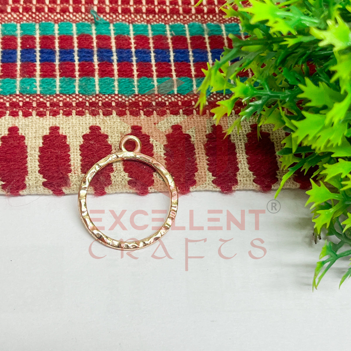 Round Shape Geometric Texture Pendant Bezel