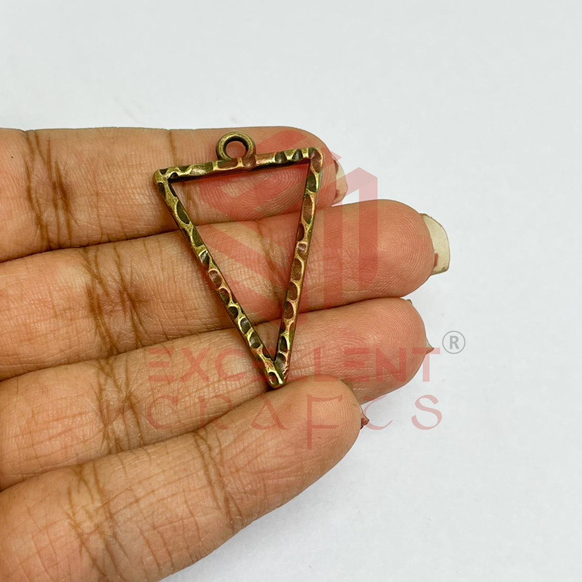 Triangle Shape Geometric Texture Pendant Bezel
