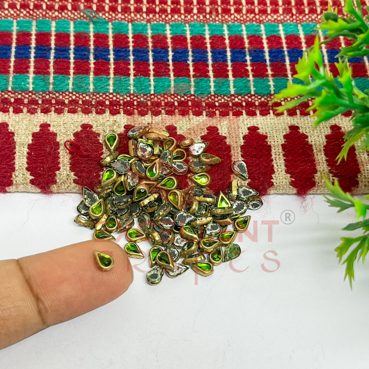 3x5mm Teardop Shape Glass Kundan Stones-100 Pcs