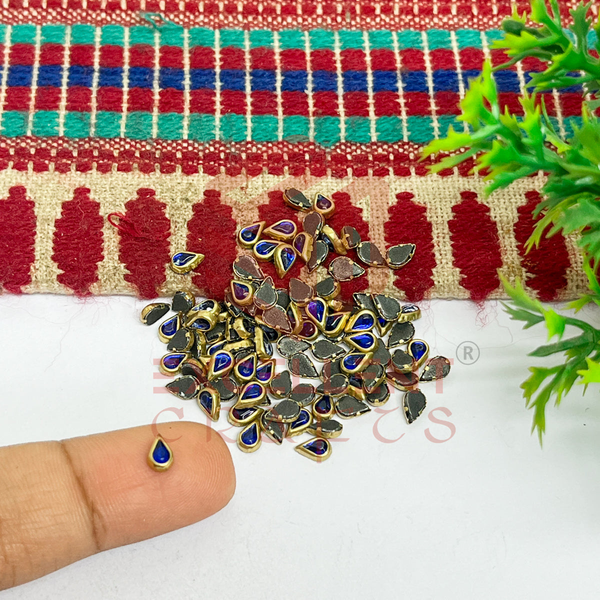 3x5mm Teardop Shape Glass Kundan Stones-100 Pcs
