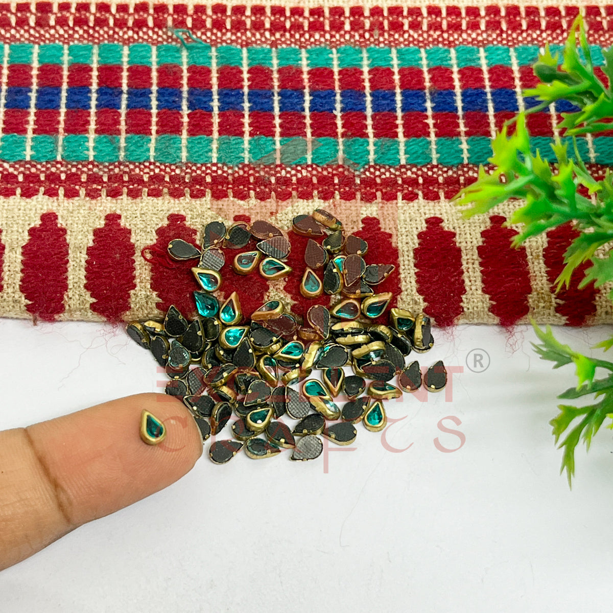 3x5mm Teardop Shape Glass Kundan Stones-100 Pcs
