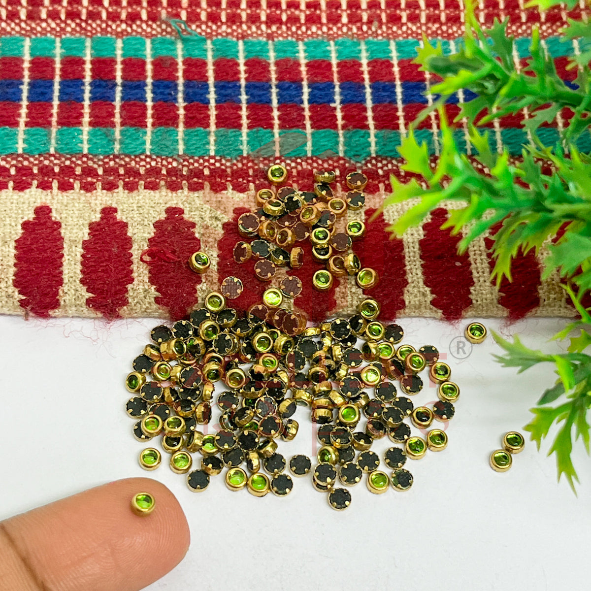3mm Round Shape Glass Kundan Stones-100 Pcs