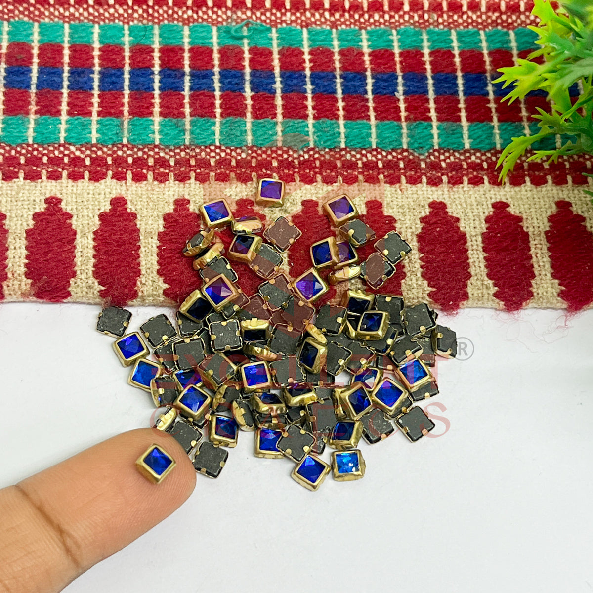 4x4mm Square Shape Glass Kundan Stones-100 Pcs