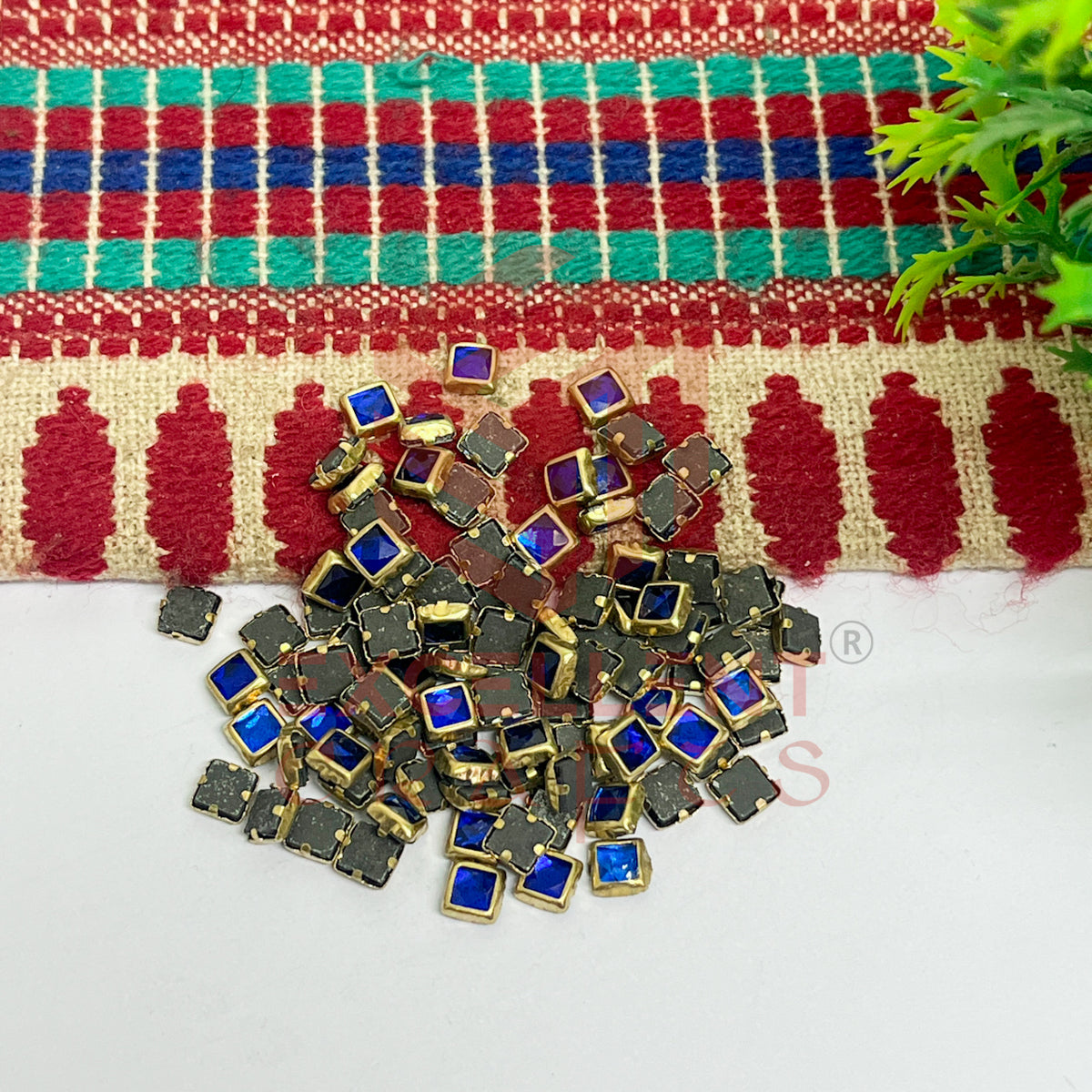 4x4mm Square Shape Glass Kundan Stones-100 Pcs