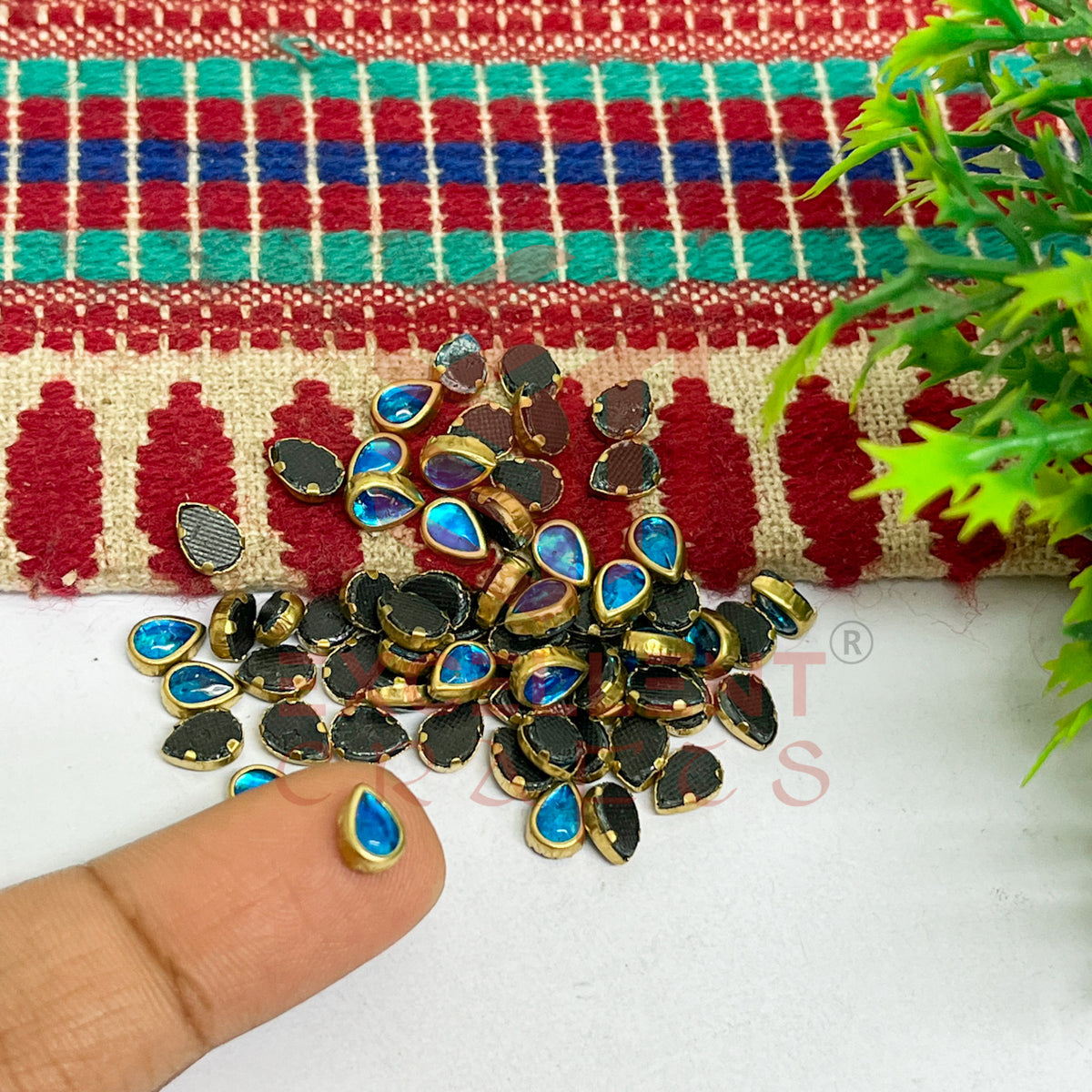 4x6mm Drop Shape Glass Kundan Stones-100 Pcs