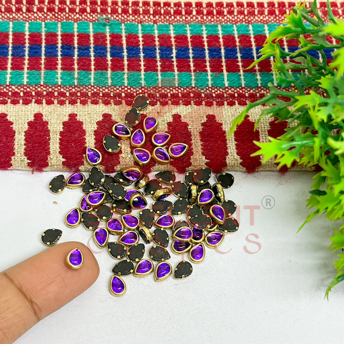 4x6mm Drop Shape Glass Kundan Stones-100 Pcs