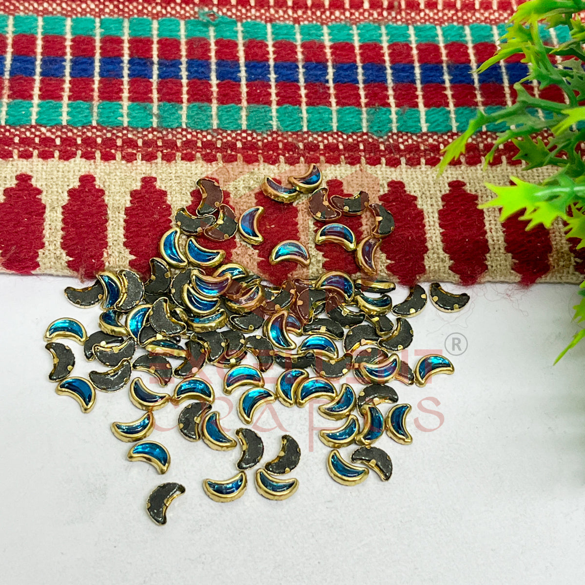 4x8mm Halfmoon Shape Glass Kundan Stones-100 Pcs