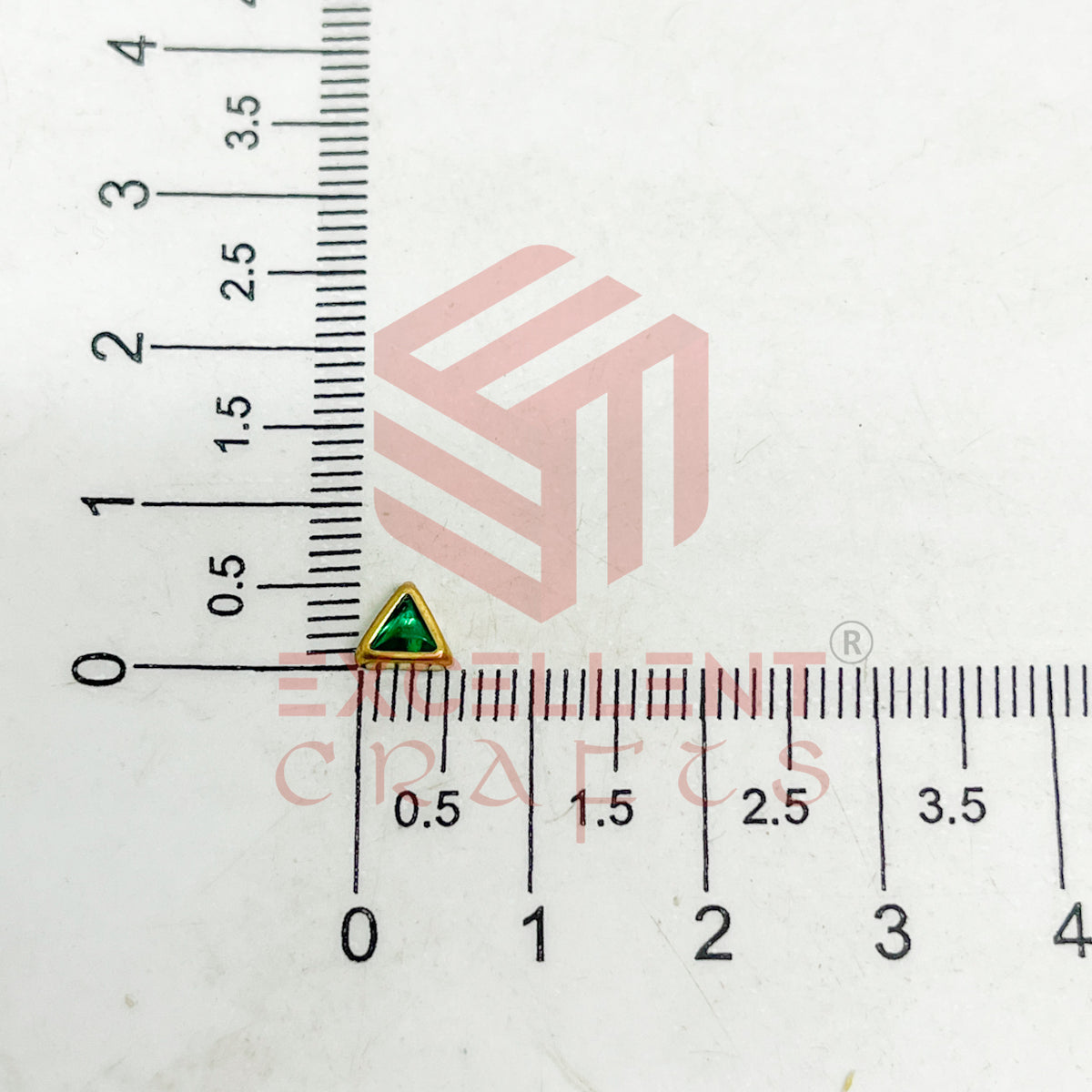 5x5x5mm Triangle Shape Glass Kundan Stones-100 Pcs