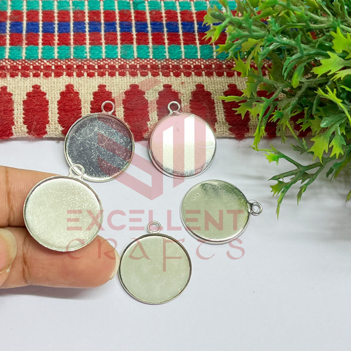 Round 20mm Metal Pendent Bezel