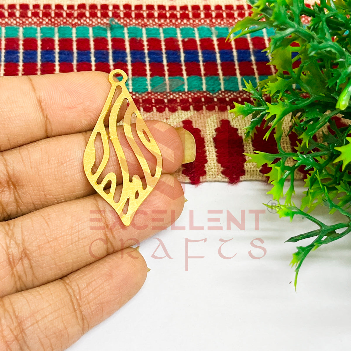 20x42mm Leaf Design Raw Brass Charm