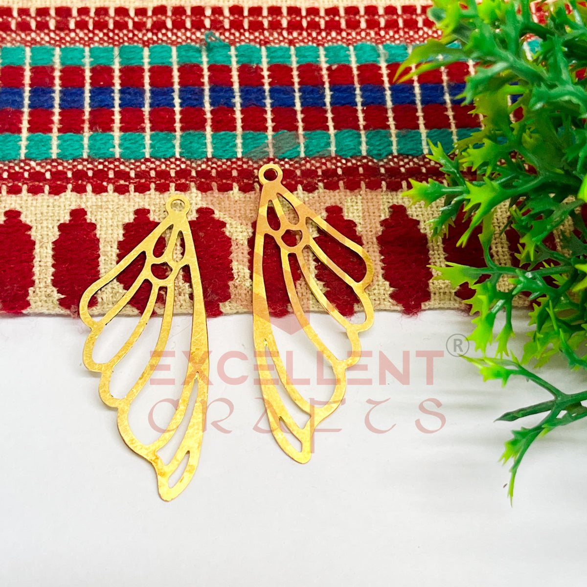 20x50mm Feather Design Raw Brass Charm