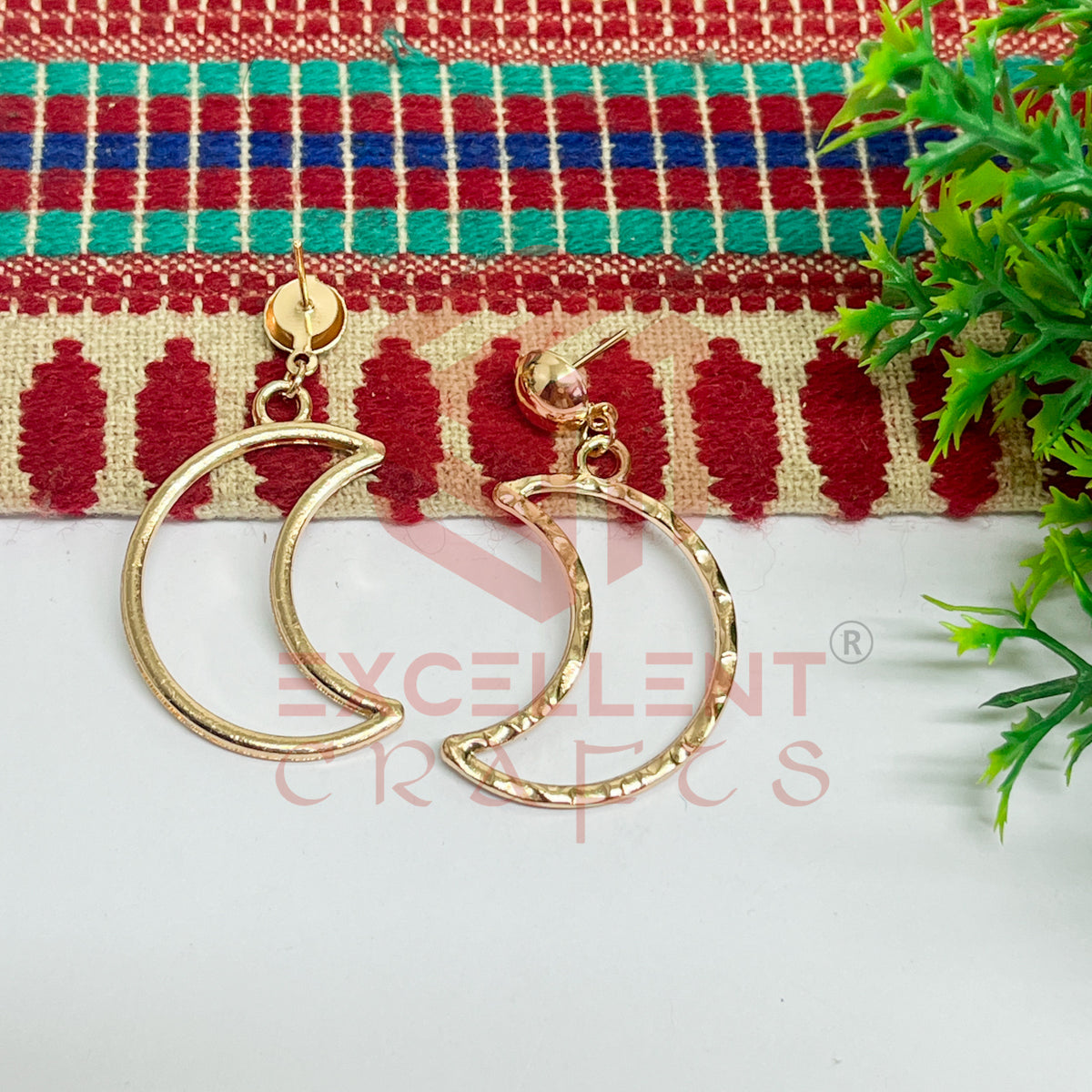 Ball Stud Halfmoon Shape Texture Earring Bezels - (1Pair)