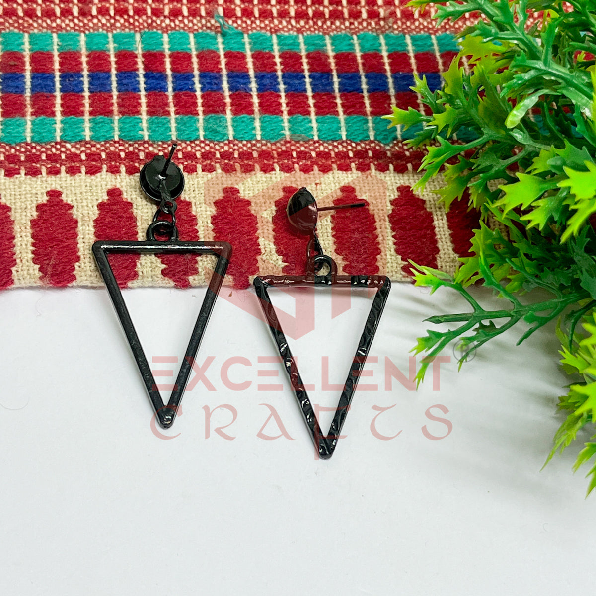 Ball Stud Triangle Shape Texture Earring Bezels - (1Pair)