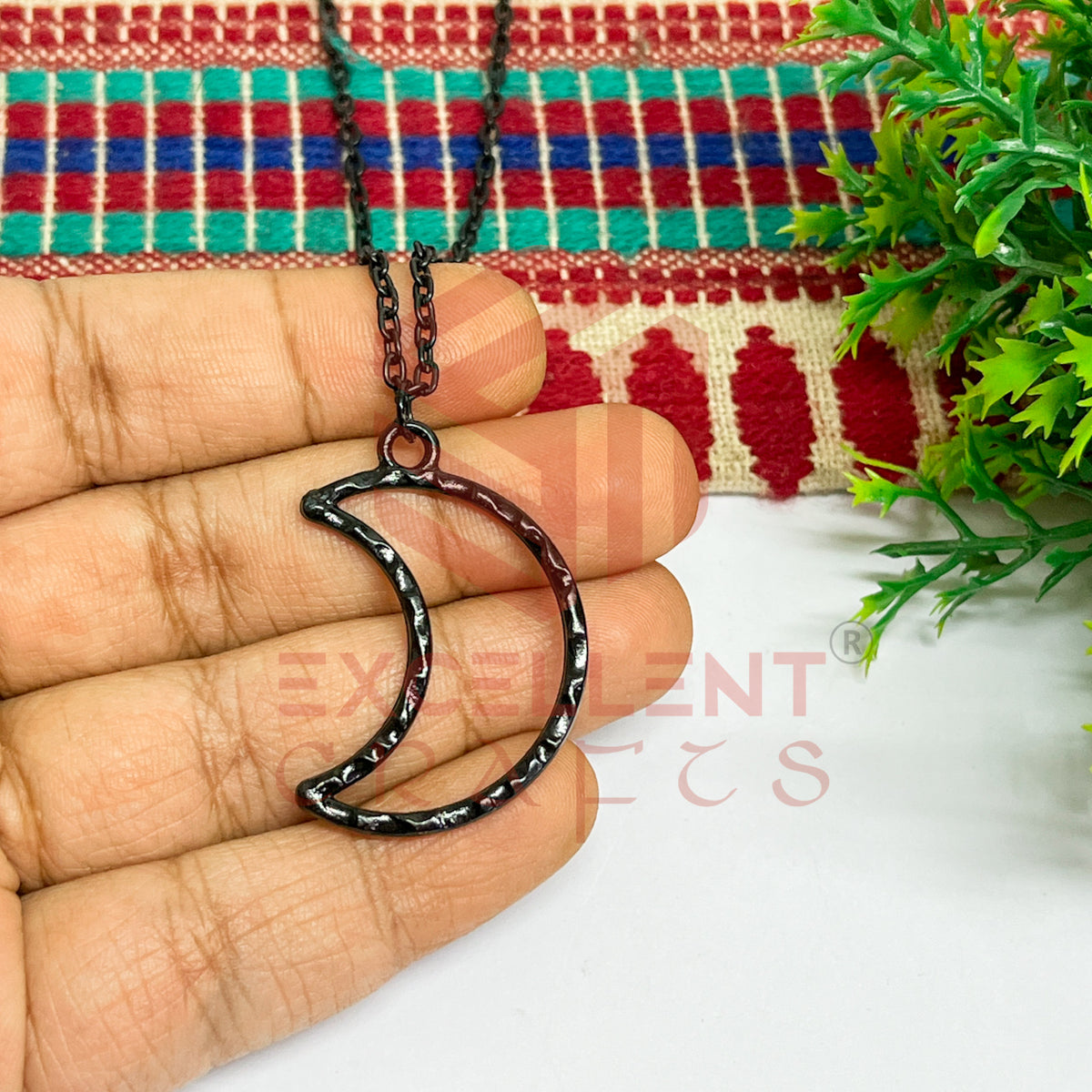 Halfmoon Textured Pendant with Chain