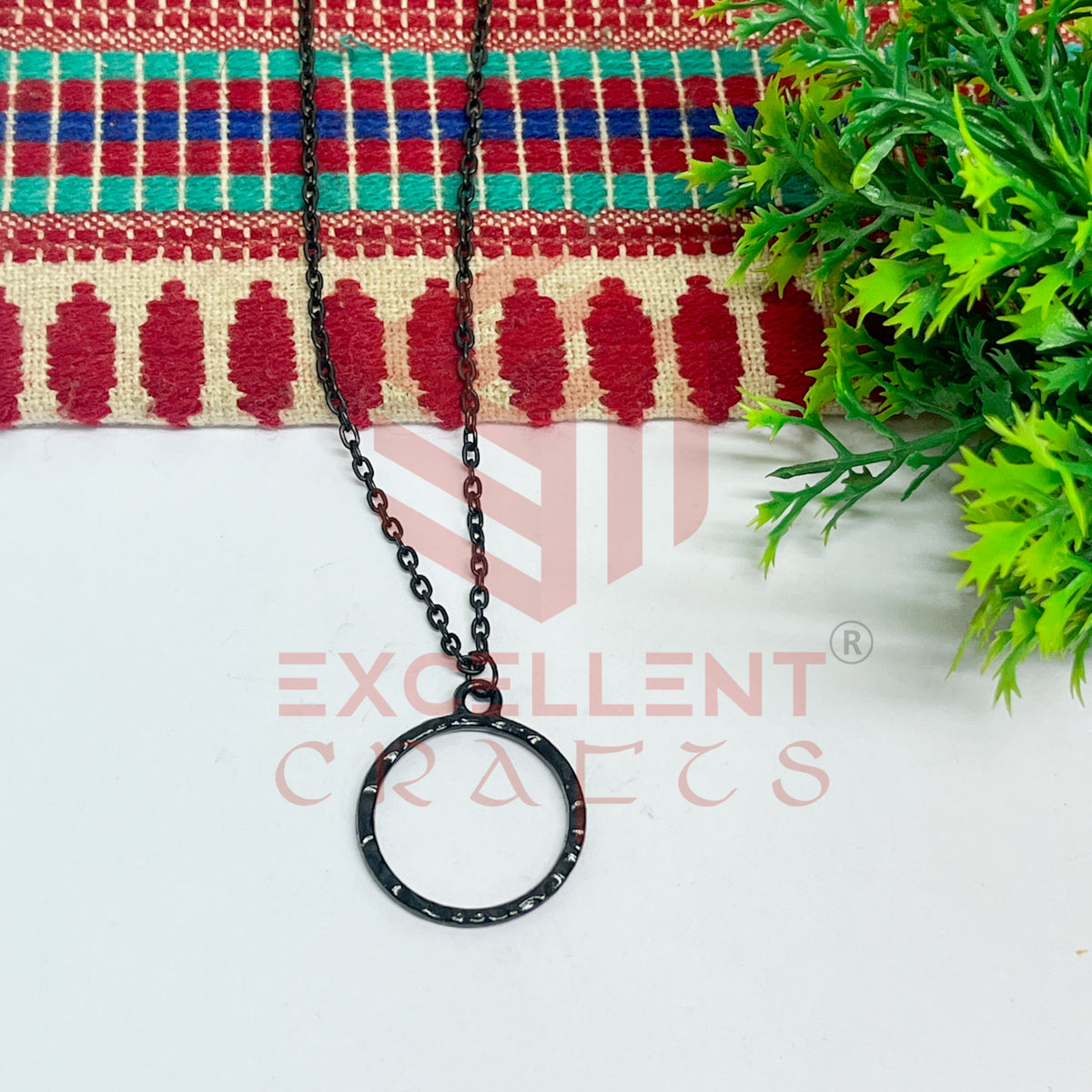 Round Pendant with Chain