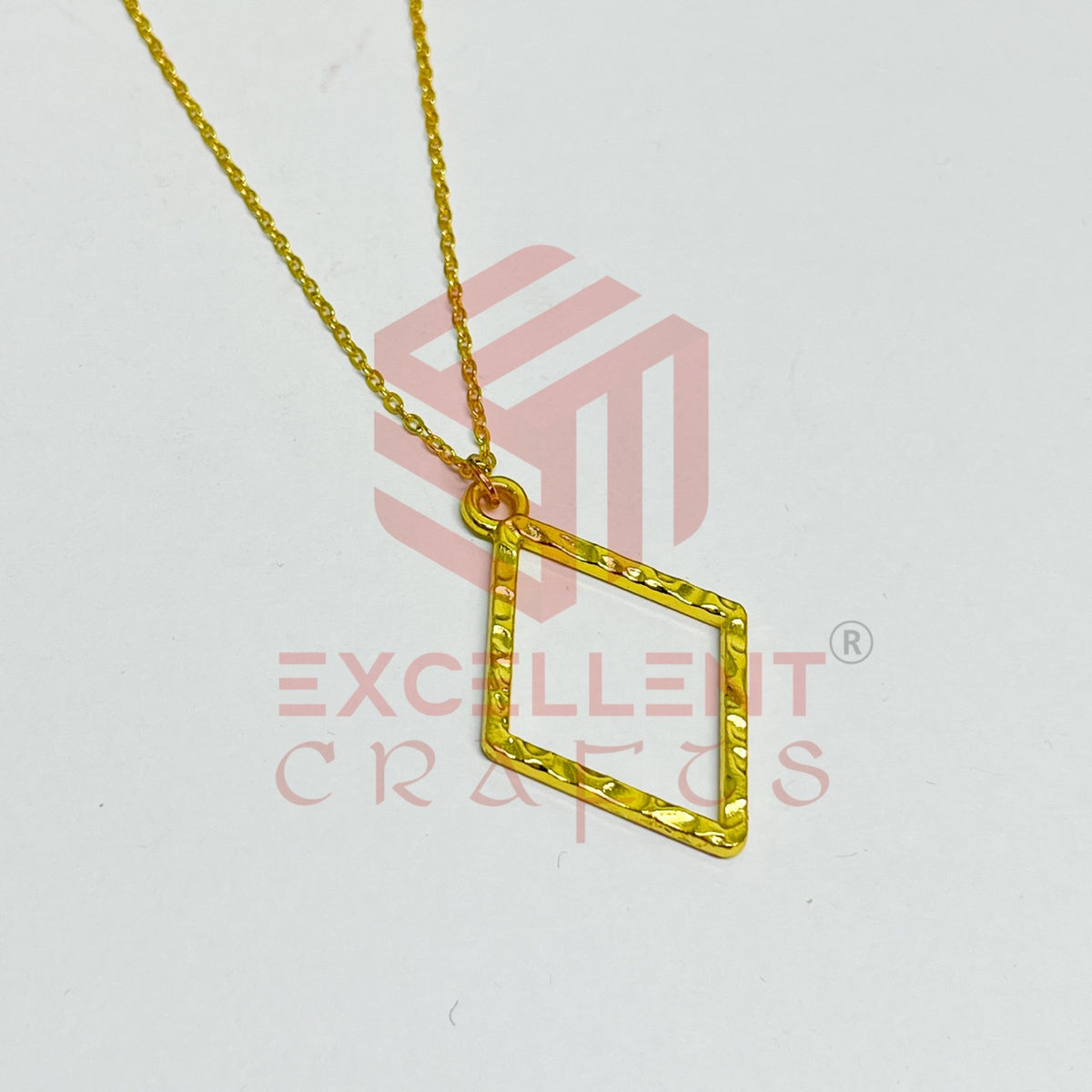 Diamond Textured Pendant with Chain