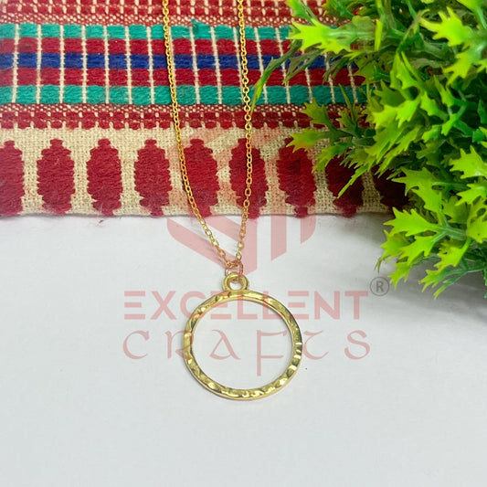 Round Pendant with Chain