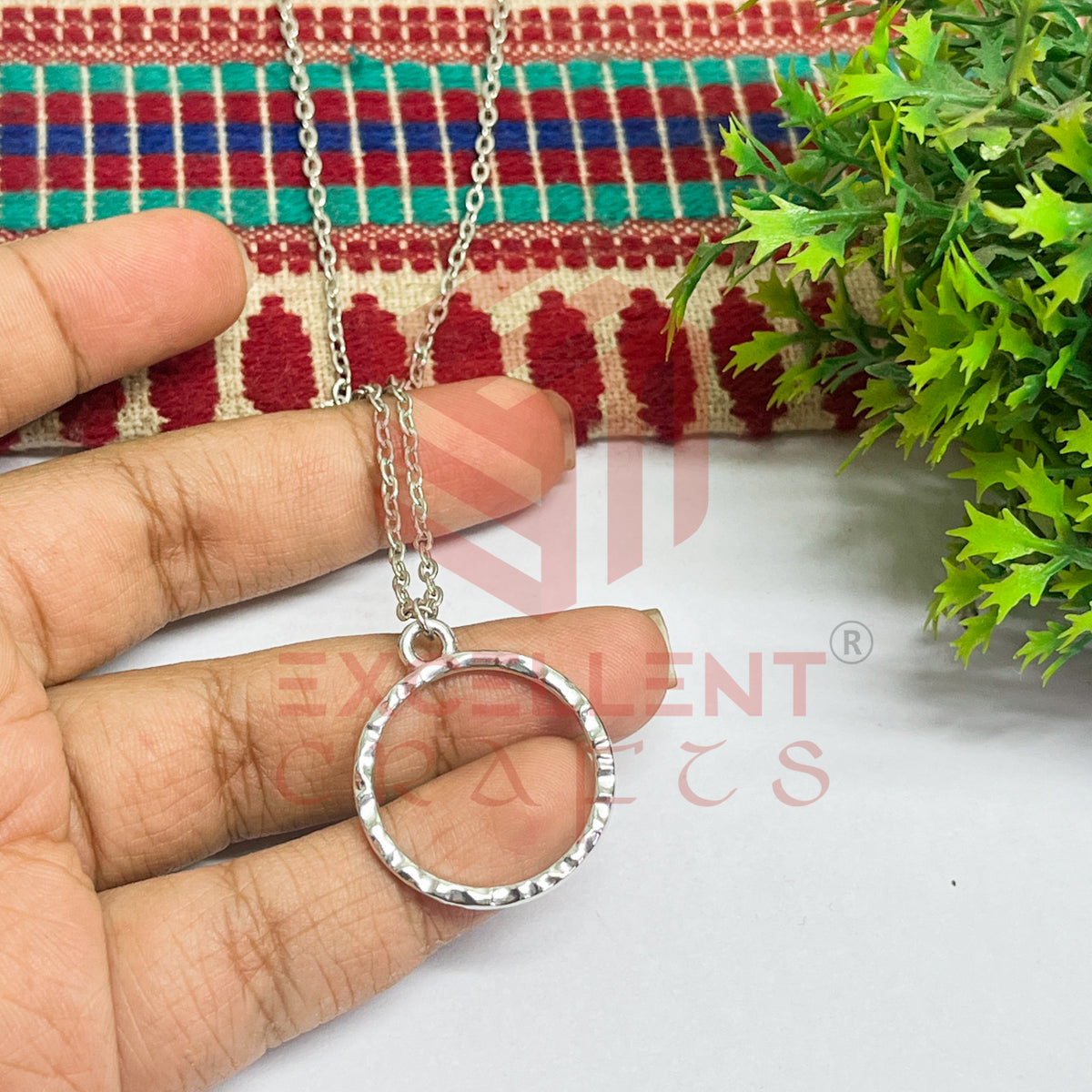 Round Pendant with Chain