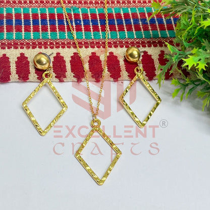 Diamond Shape Pendant Necklace with Earrings Bezel Set