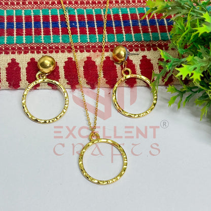 Round Pendant Necklace with Earrings Bezel Set