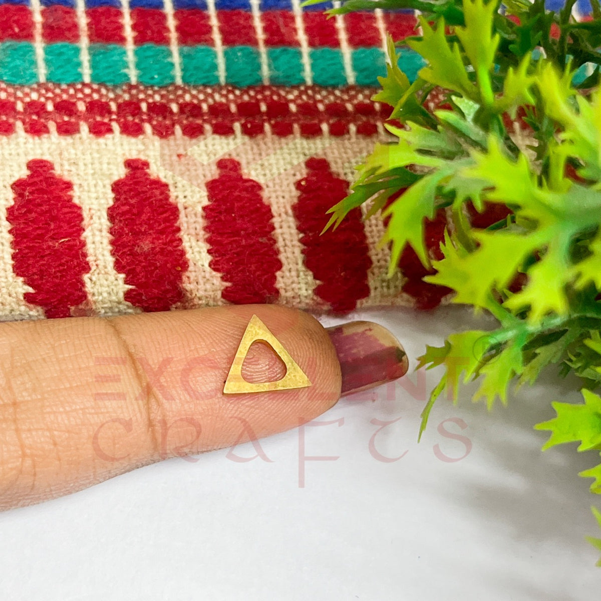 9x9mm Triangle Shape Brass Frame - Gold