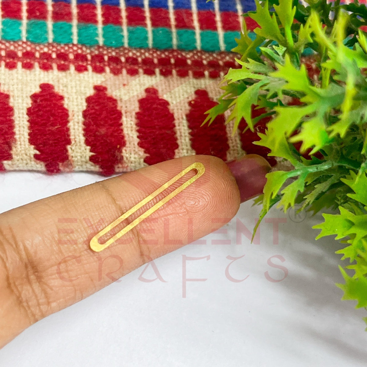 3x28mm Curve Rectangle Shape Brass Frame - Gold