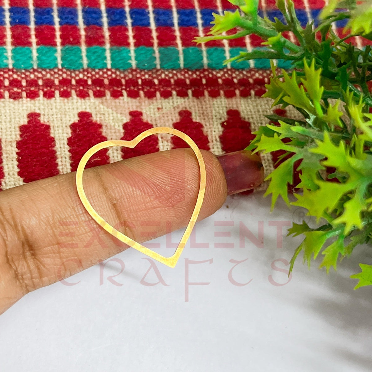 25mm Heart Shape Brass Frame - Gold